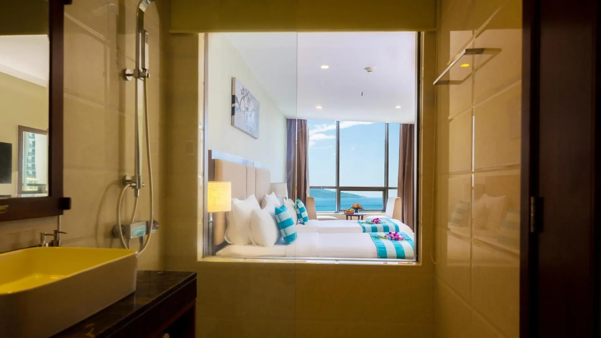 ***  Avatar Hotel Vietnam